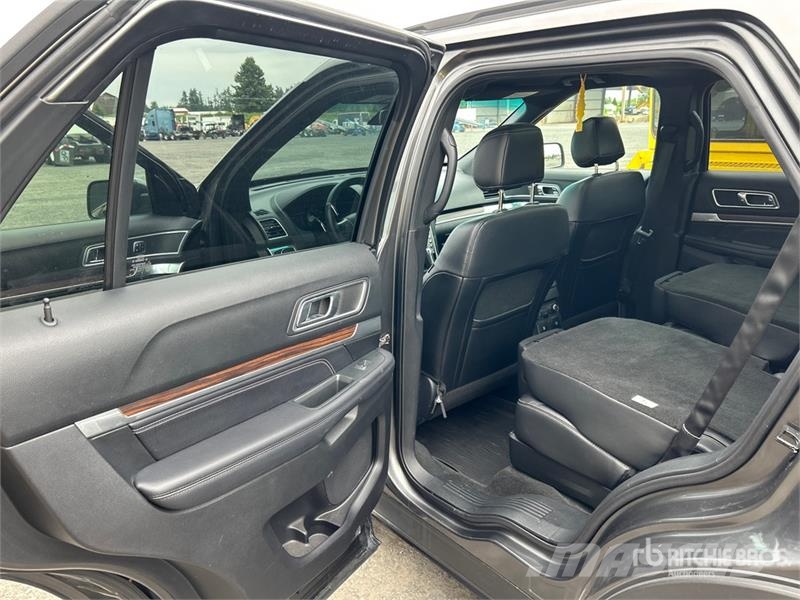 Ford Explorer Sport Limited 4WD SUV Carros
