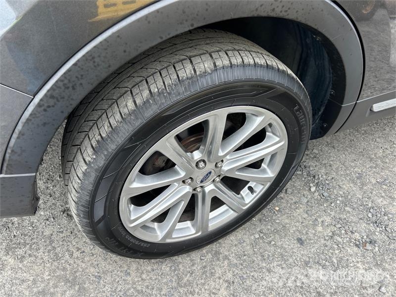 Ford Explorer Sport Limited 4WD SUV Carros