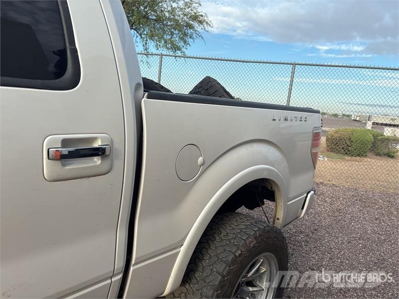 Ford F-150 4x4 Crew Cab Pickup Other