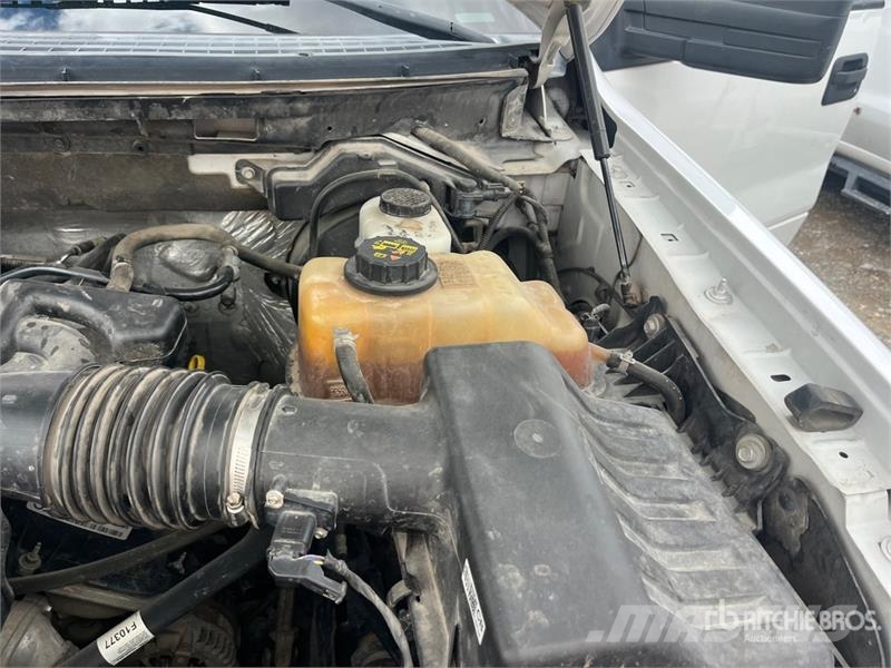 Ford F-150 4x4 Extended Cab Pickup Drugi