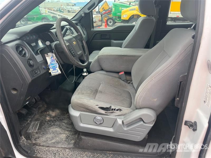 Ford F-150 4x4 Extended Cab Pickup Drugi