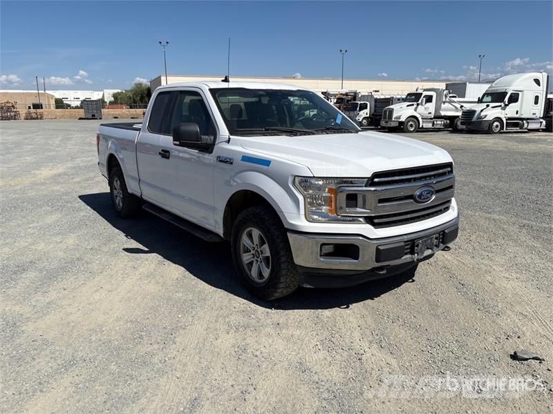 Ford F-150 4x4 Extended Cab Pickup Egyéb
