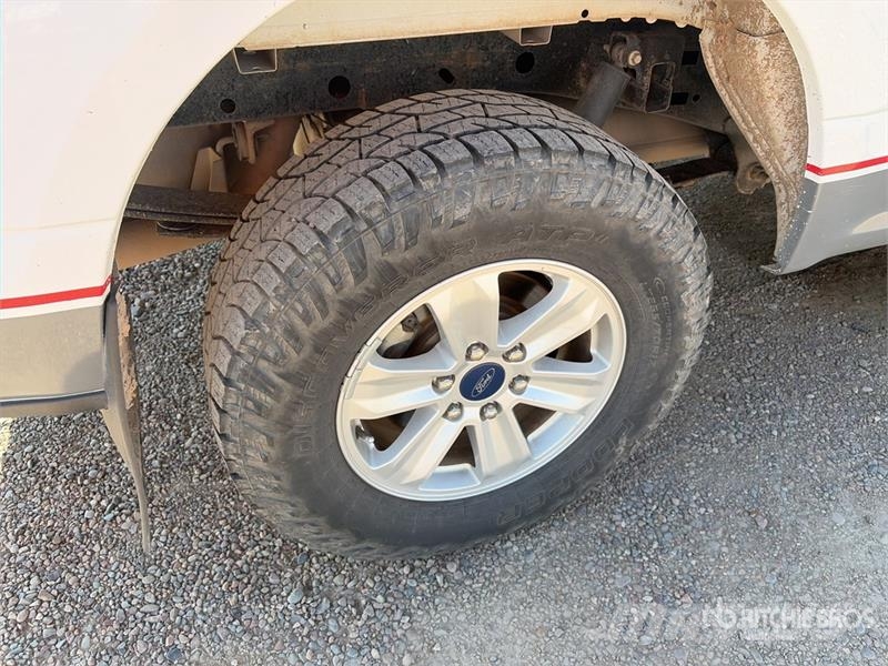 Ford F-150 4x4 Extended Cab Pickup Ostalo