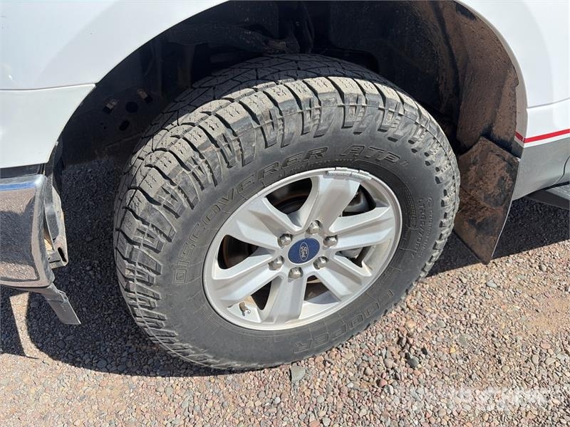 Ford F-150 4x4 Extended Cab Pickup Ostalo