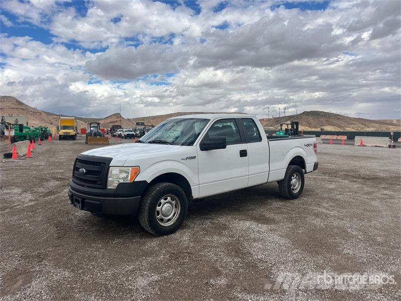 Ford F-150 4x4 Extended Cab Pickup Drugi