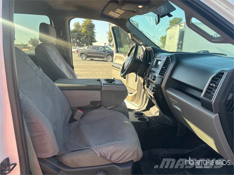 Ford F-150 FX4 4x4 Crew Cab Pickup Drugi