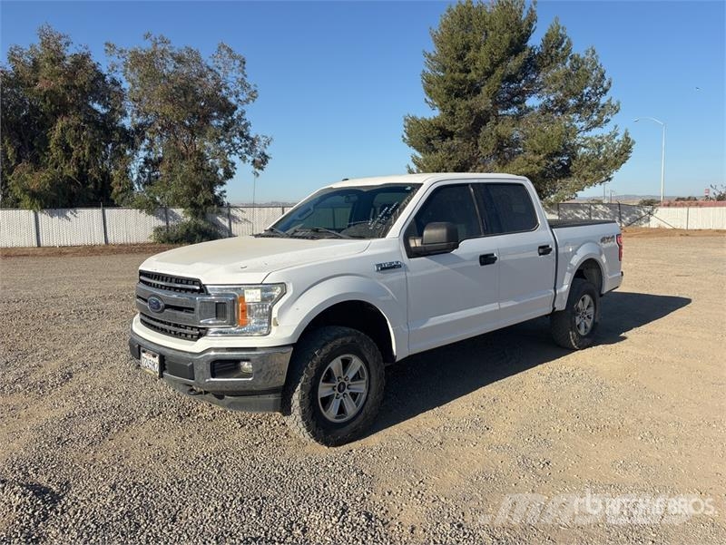 Ford F-150 FX4 4x4 Crew Cab Pickup Drugi