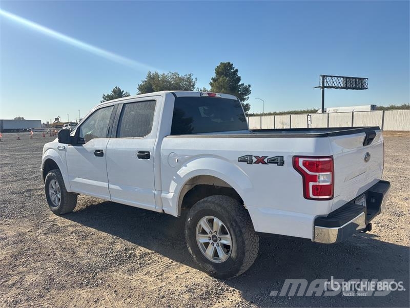 Ford F-150 FX4 4x4 Crew Cab Pickup Drugi