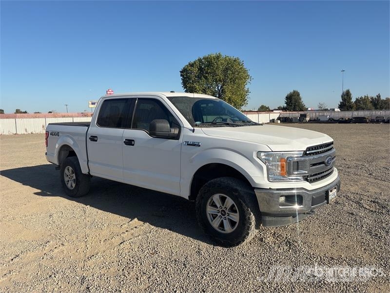 Ford F-150 FX4 4x4 Crew Cab Pickup Drugi
