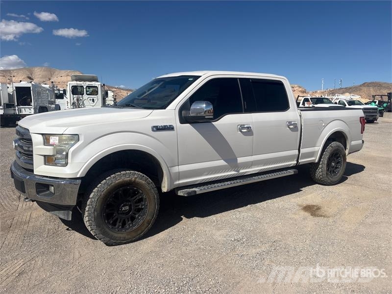Ford F-150 Lariat 4x4 Crew Cab Pickup Kita