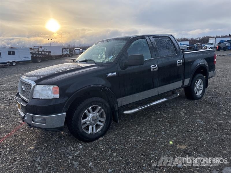 Ford F-150 Lariat 4x4 Crew Cab Pickup Muu
