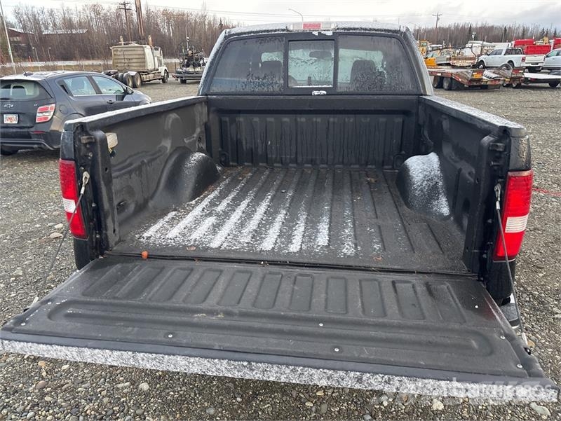 Ford F-150 Lariat 4x4 Crew Cab Pickup Muu