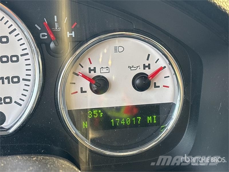 Ford F-150 Lariat 4x4 Crew Cab Pickup Muu