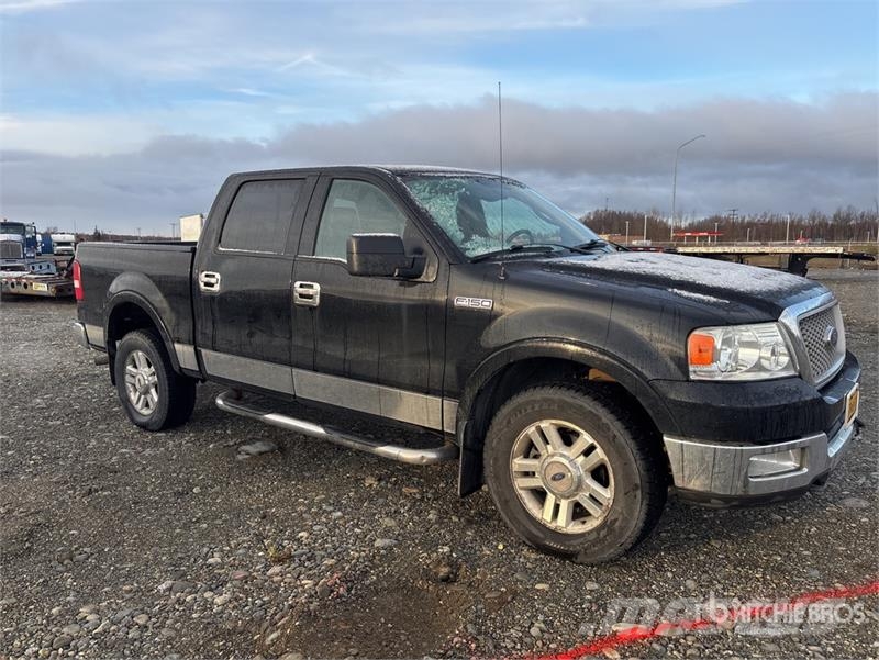 Ford F-150 Lariat 4x4 Crew Cab Pickup Muu