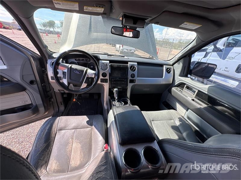 Ford F-150 Platinum 4x4 Crew Cab Pickup 其他