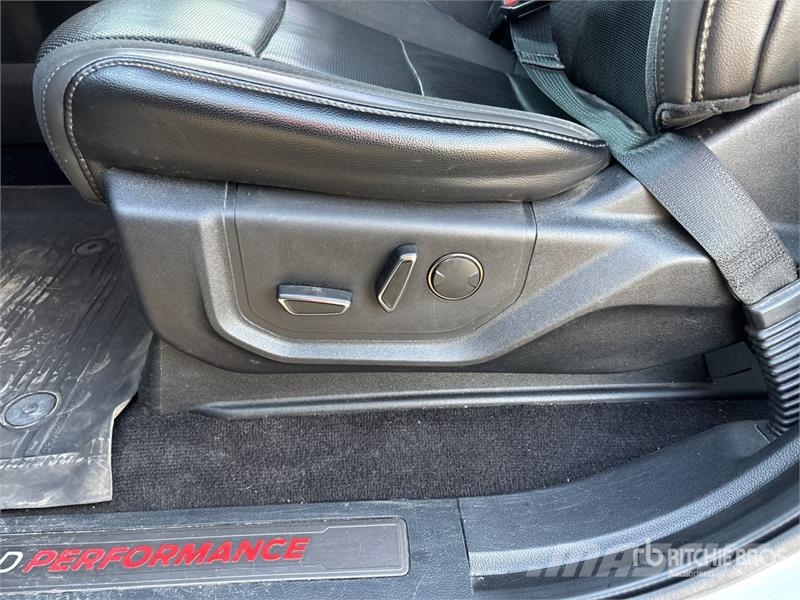 Ford F-150 Raptor 4x4 Crew Cab Pickup Other