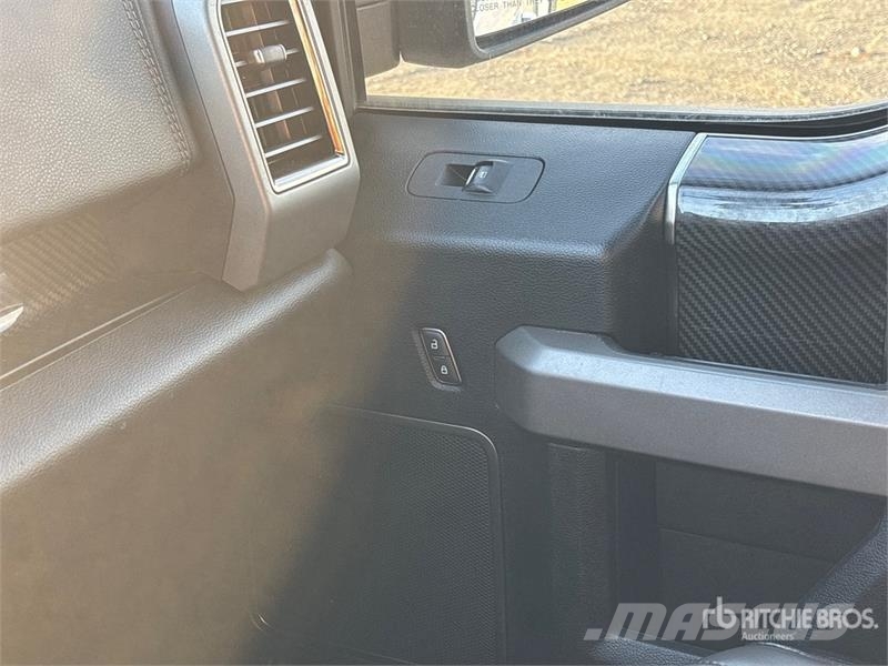 Ford F-150 Raptor 4x4 Crew Cab Pickup Other