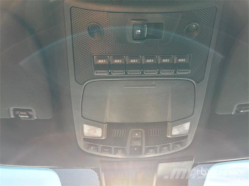 Ford F-150 Raptor 4x4 Crew Cab Pickup Other