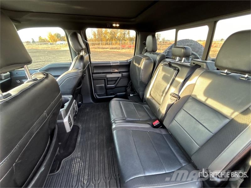 Ford F-150 Raptor 4x4 Crew Cab Pickup Other
