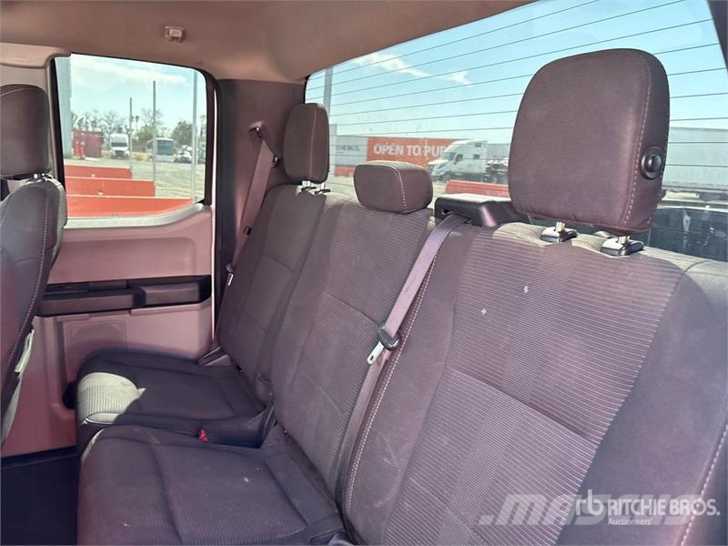 Ford F-150 STX 4x2 Extended Cab Pickup Drugi