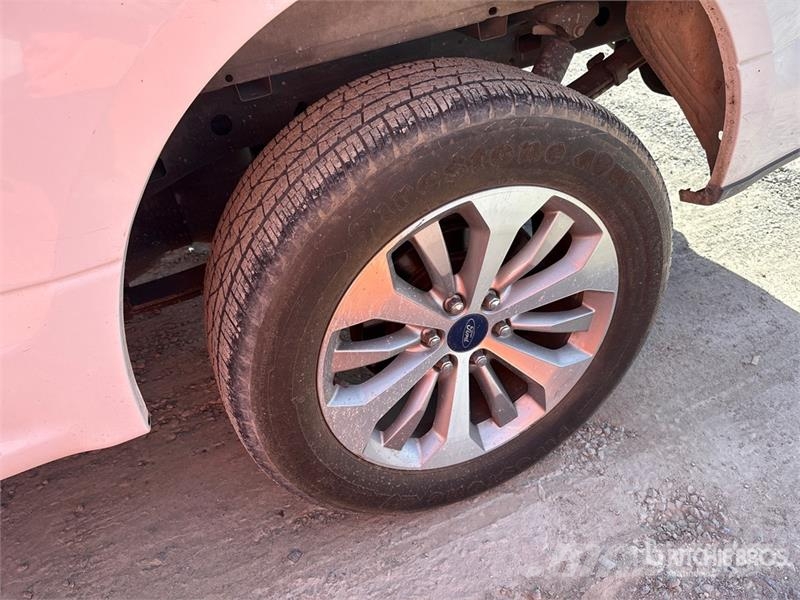 Ford F-150 STX 4x2 Extended Cab Pickup Drugi