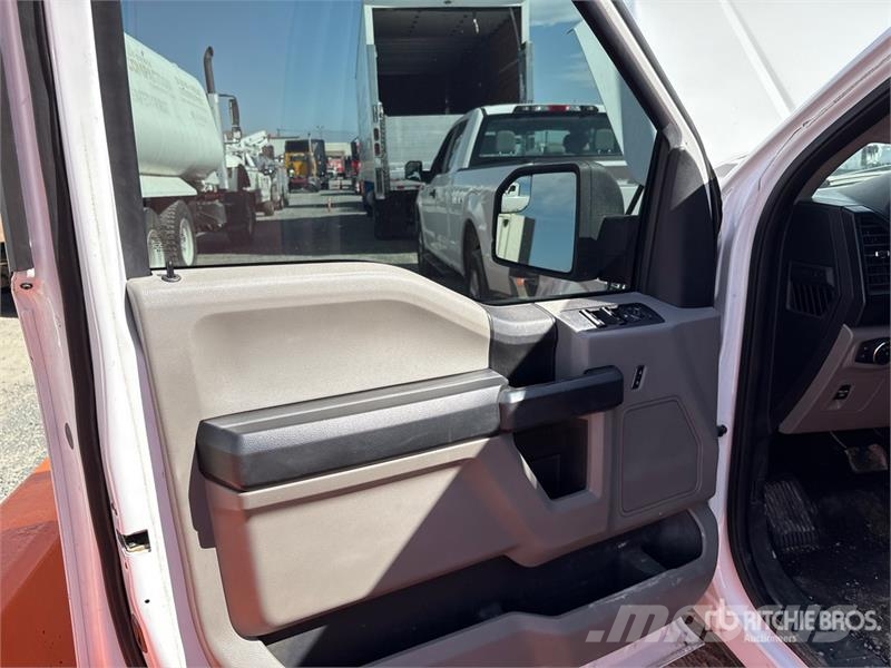 Ford F-150 STX 4x2 Extended Cab Pickup Drugi