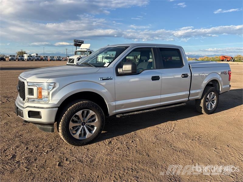 Ford F-150 STX 4x4 Crew Cab Pickup Drugi