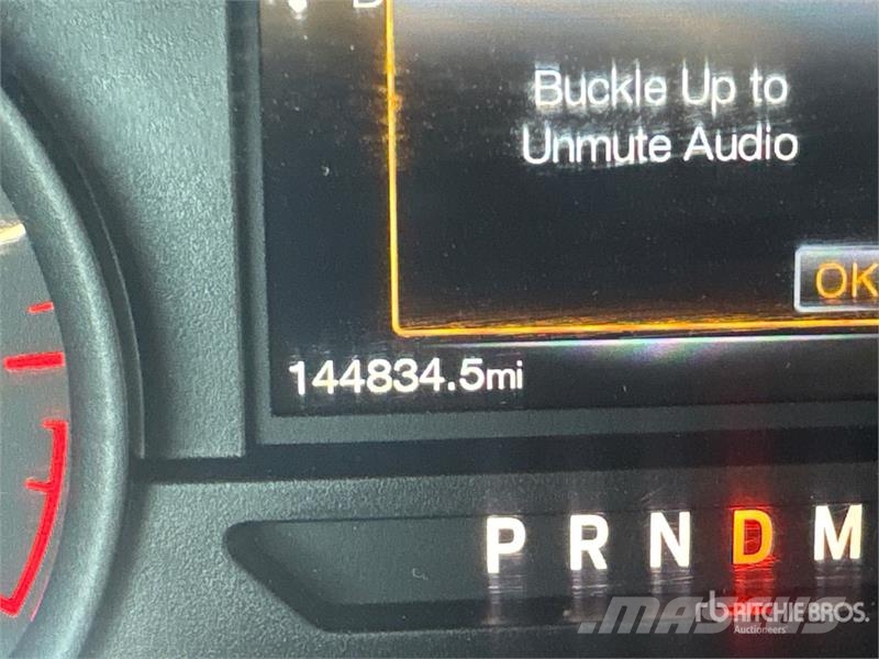 Ford F-150 STX 4x4 Crew Cab Pickup Drugi
