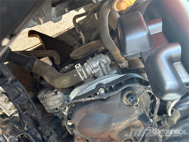 Ford F-150 STX 4x4 Crew Cab Pickup Drugi