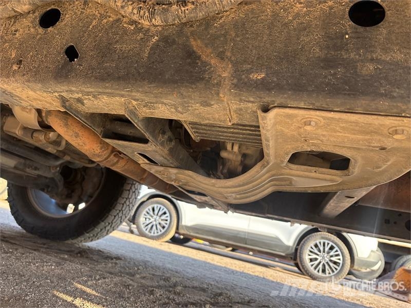 Ford F-150 STX 4x4 Crew Cab Pickup Drugi