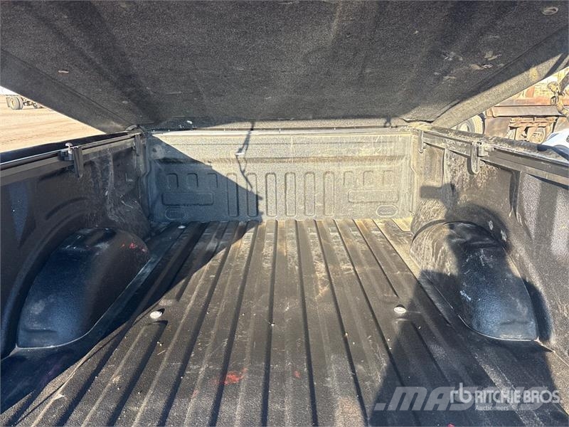 Ford F-150 STX 4x4 Crew Cab Pickup Drugi