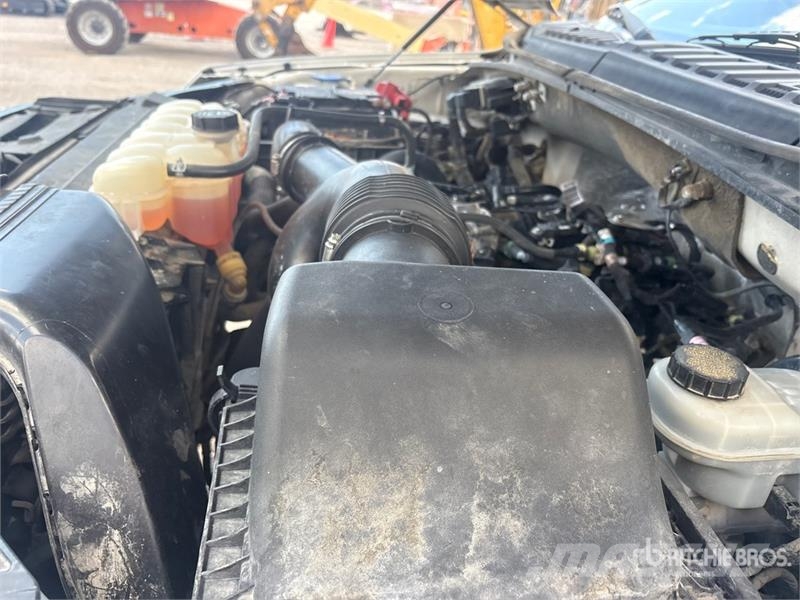 Ford F-150 XL 4x2 Crew Cab Pickup 其他