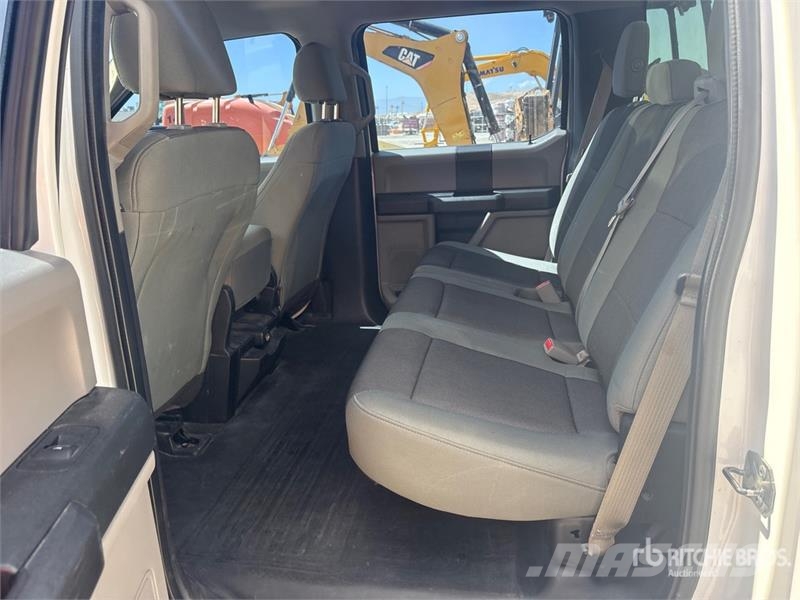 Ford F-150 XL 4x2 Crew Cab Pickup 其他