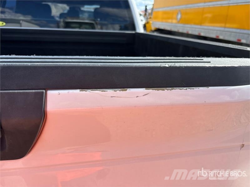 Ford F-150 XL 4x2 Crew Cab Pickup Andere Transporter