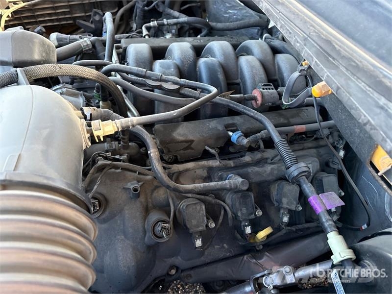 Ford F-150 XL 4x2 Crew Cab Pickup Muu