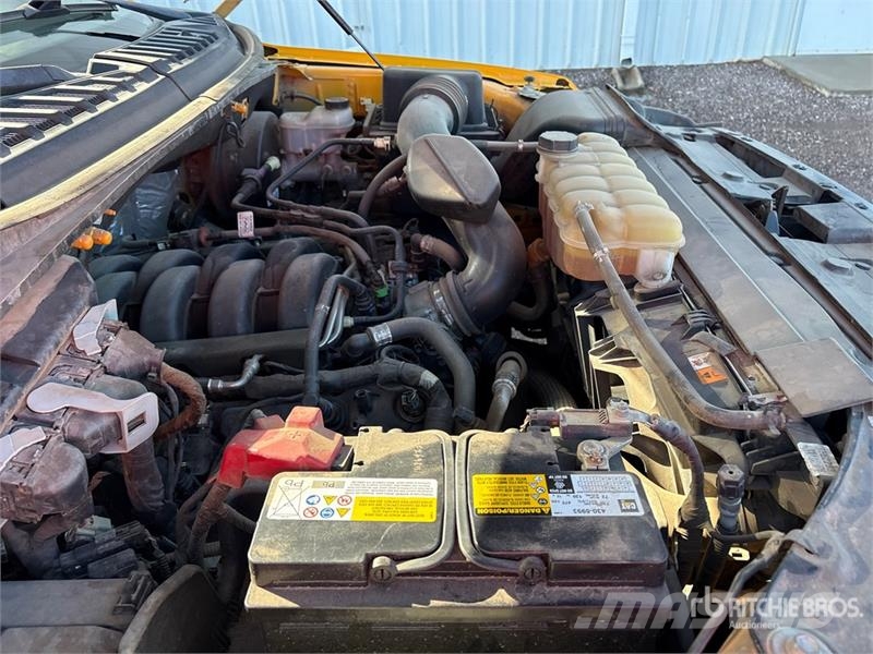 Ford F-150 XL 4x2 Crew Cab Pickup Muu