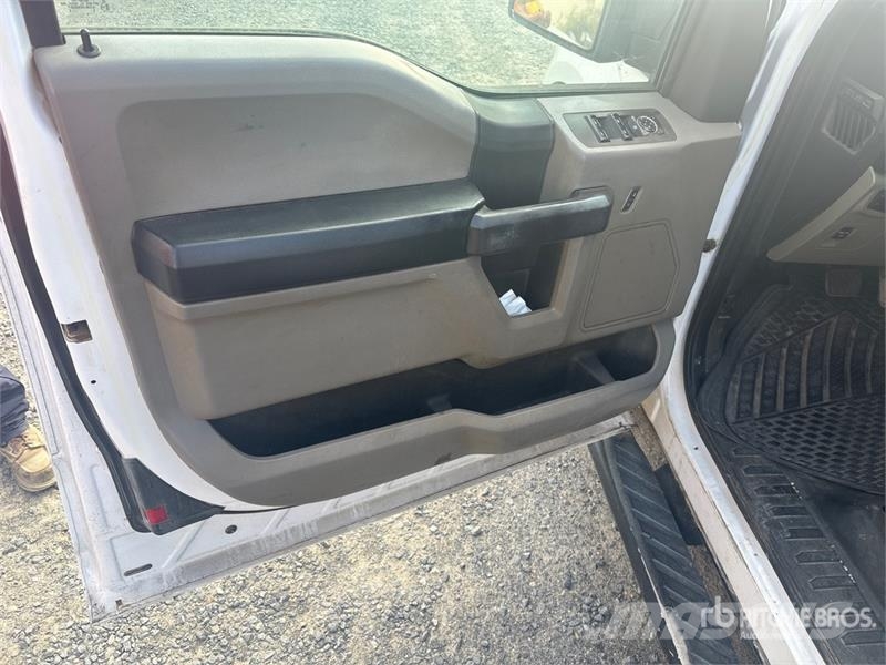 Ford F-150 XL 4x2 Extended Cab Pickup Ostalo