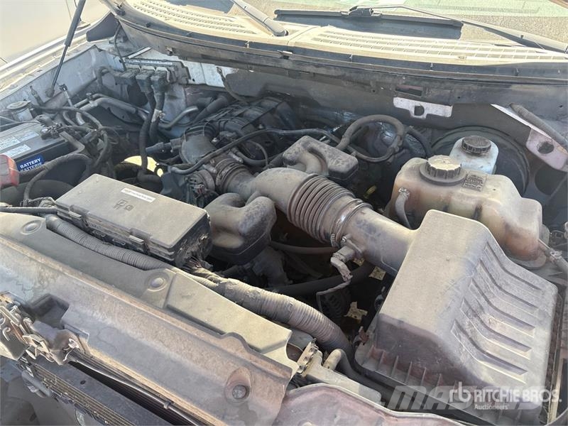 Ford F-150 XL 4x2 Extended Cab Pickup 其他