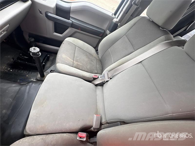 Ford F-150 XL 4x2 Extended Cab Extended Pickup Ostalo