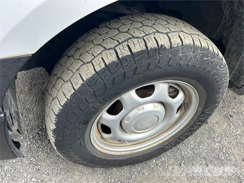 Ford F-150 XL 4x2 Extended Cab Pickup Drugi