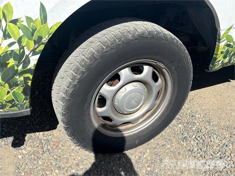 Ford F-150 XL 4x2 Extended Cab Pickup Други