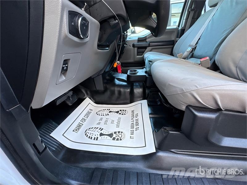 Ford F-150 XL 4x2 Extended Cab Pickup Прочие фургоны