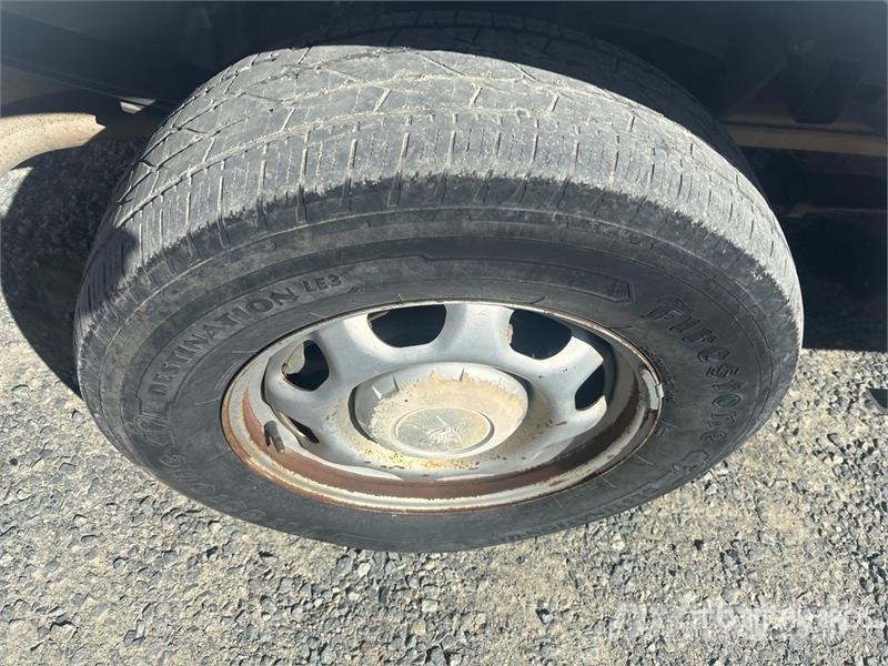 Ford F-150 XL 4x2 Extended Cab Pickup Ostalo