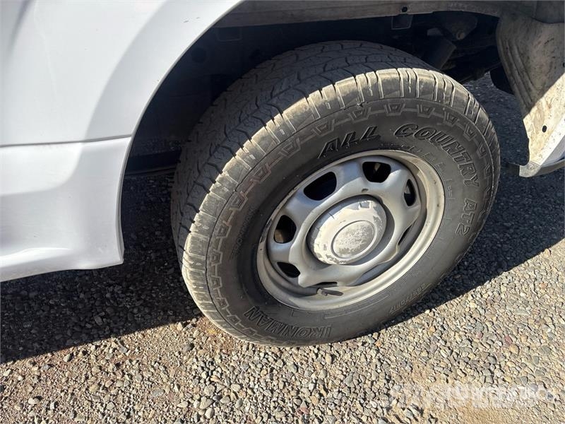Ford F-150 XL 4x2 Extended Cab Pickup Прочие фургоны