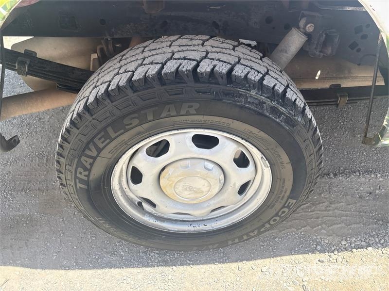 Ford F-150 XL 4x2 Extended Cab Pickup その他