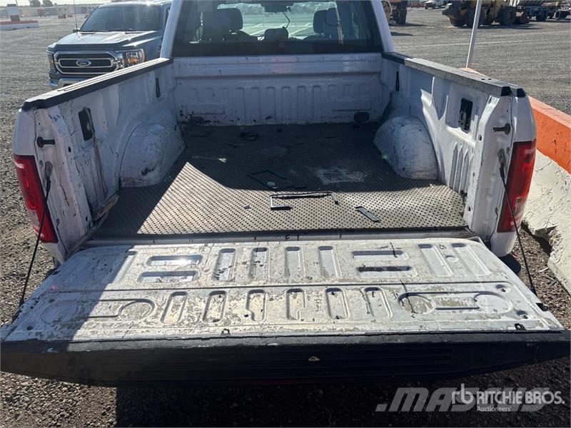 Ford F-150 XL 4x2 Extended Cab Pickup Прочие фургоны