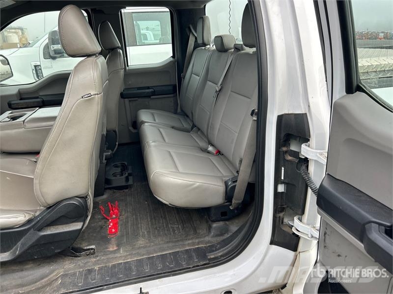 Ford F-150 XL 4x2 Extended Cab Pickup Drugi