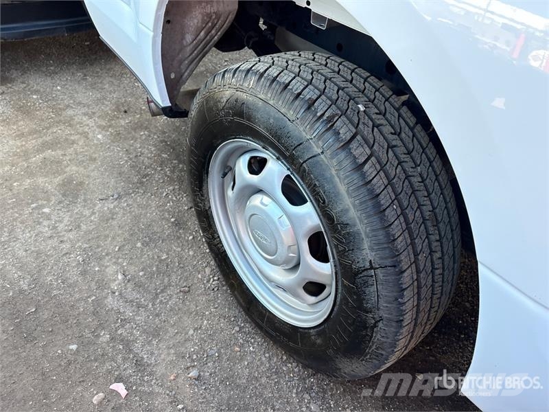 Ford F-150 XL 4x2 Extended Cab Pickup Прочие фургоны