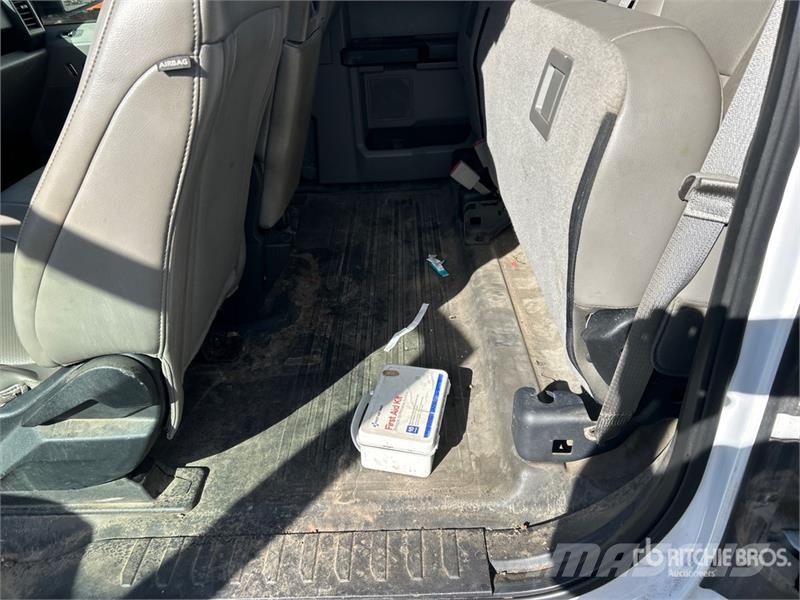 Ford F-150 XL 4x2 Extended Cab Pickup 其他