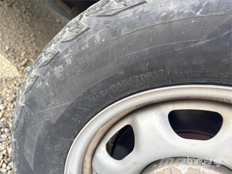 Ford F-150 XL 4x2 Extended Cab Pickup Други